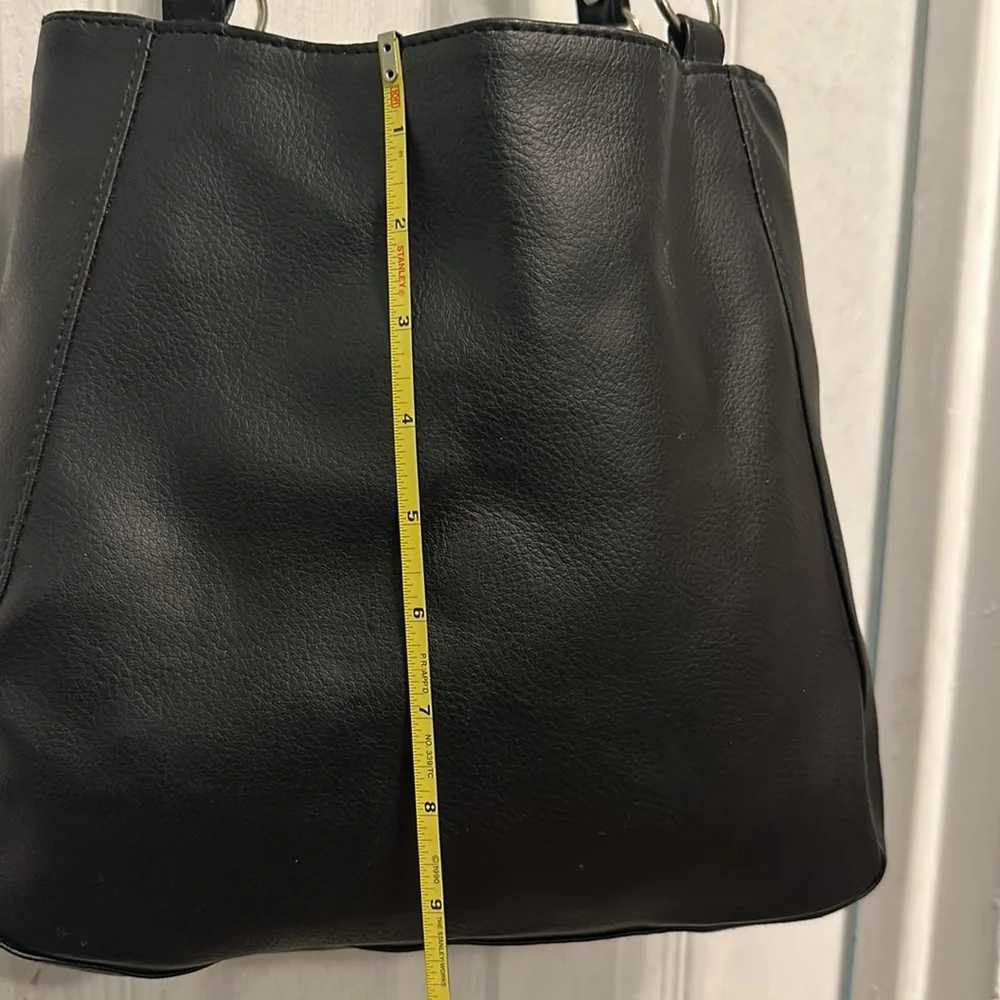 Lovely Black Tote By Lucky - Picture 6 of 9